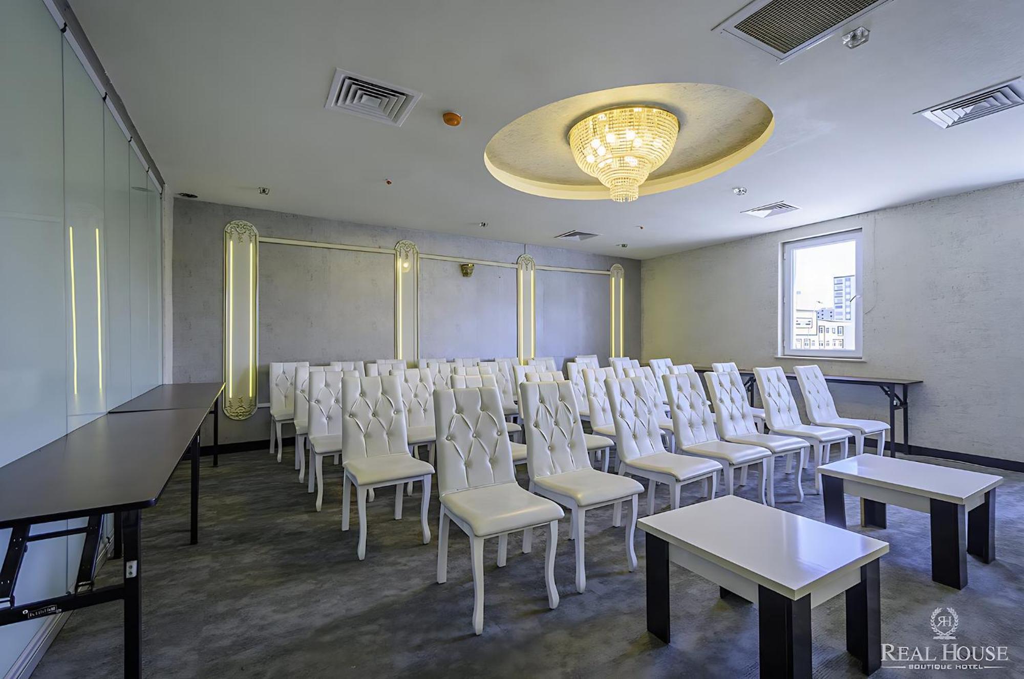 Real House Hotel Balqash Zewnętrze zdjęcie
